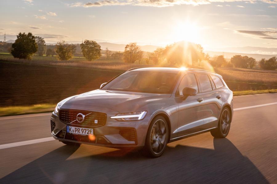 Volvo V60 T8 Polestar Engineered 2019 года  (WW) (фото 11 из 11)